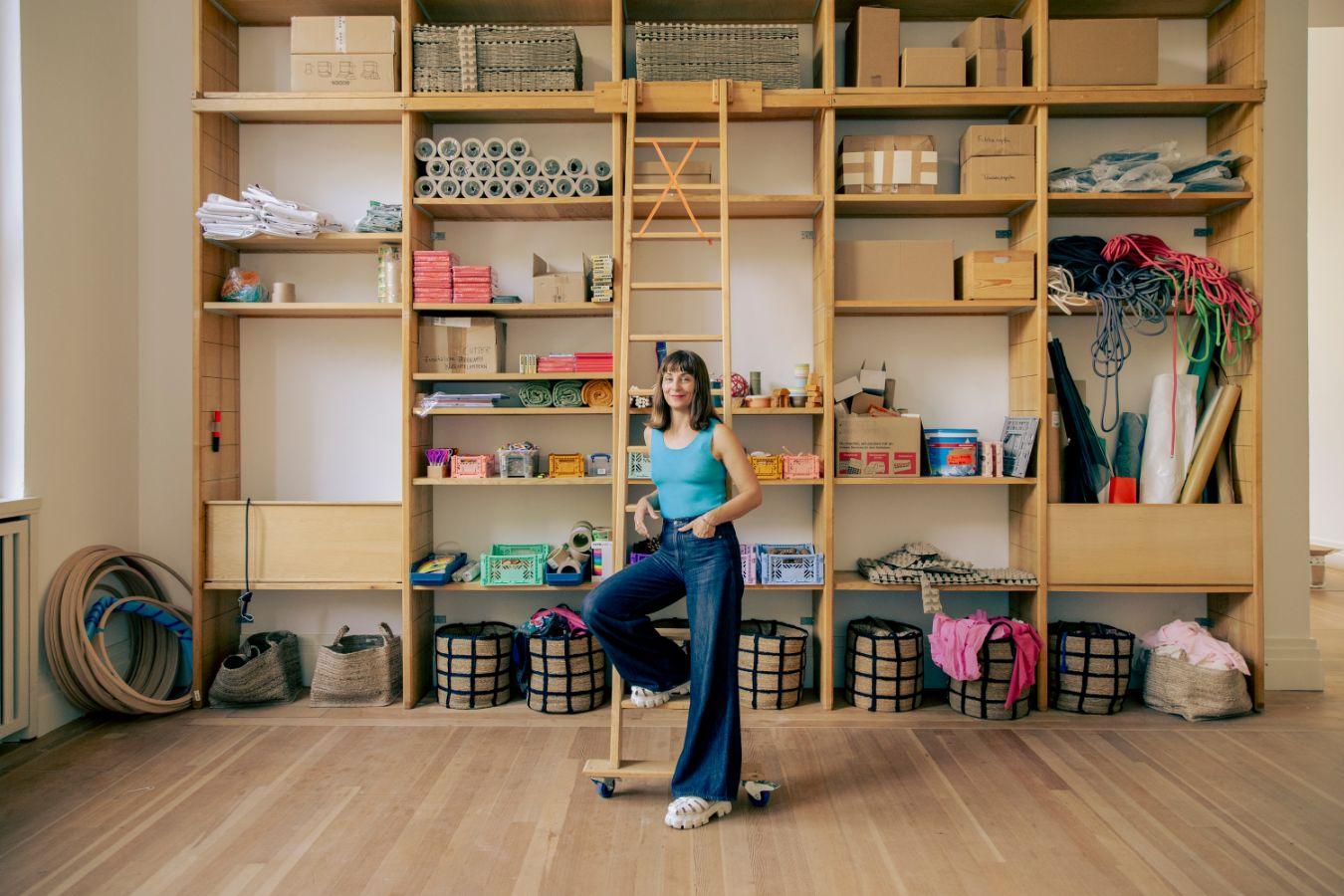 Portrait of Jenny Schlenzka in the exhibition rooms of Gropius Bau.