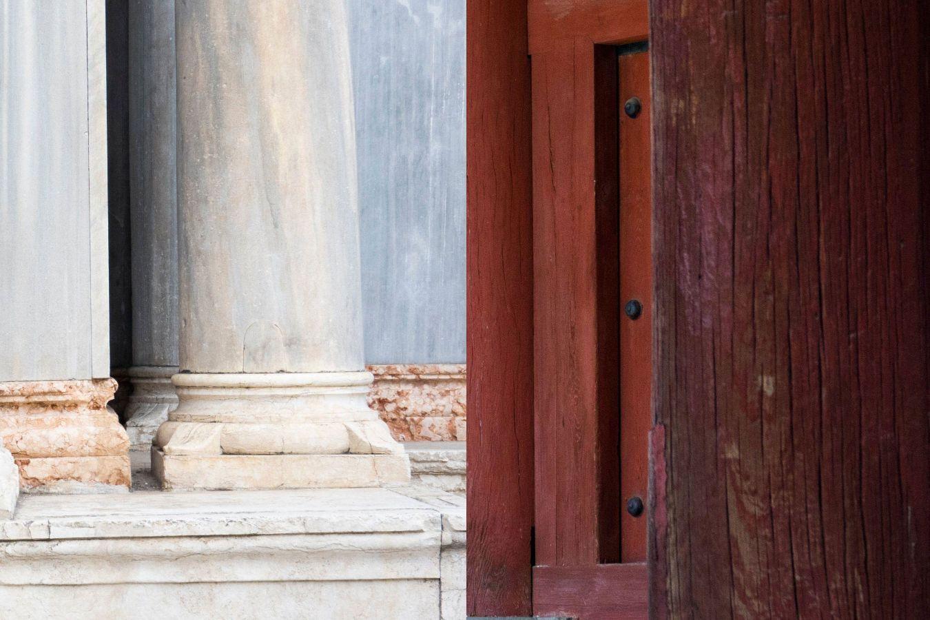 Säulen vor Basilica di San Marco, Venedig, und Jongmyo-Schrein, Seoul