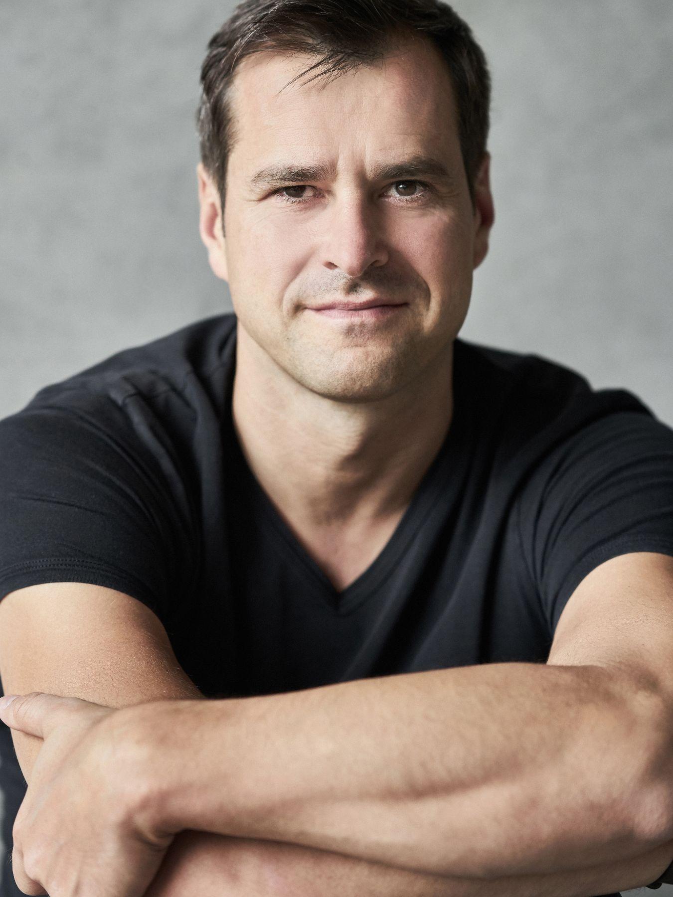 Portrait of Holger Falk