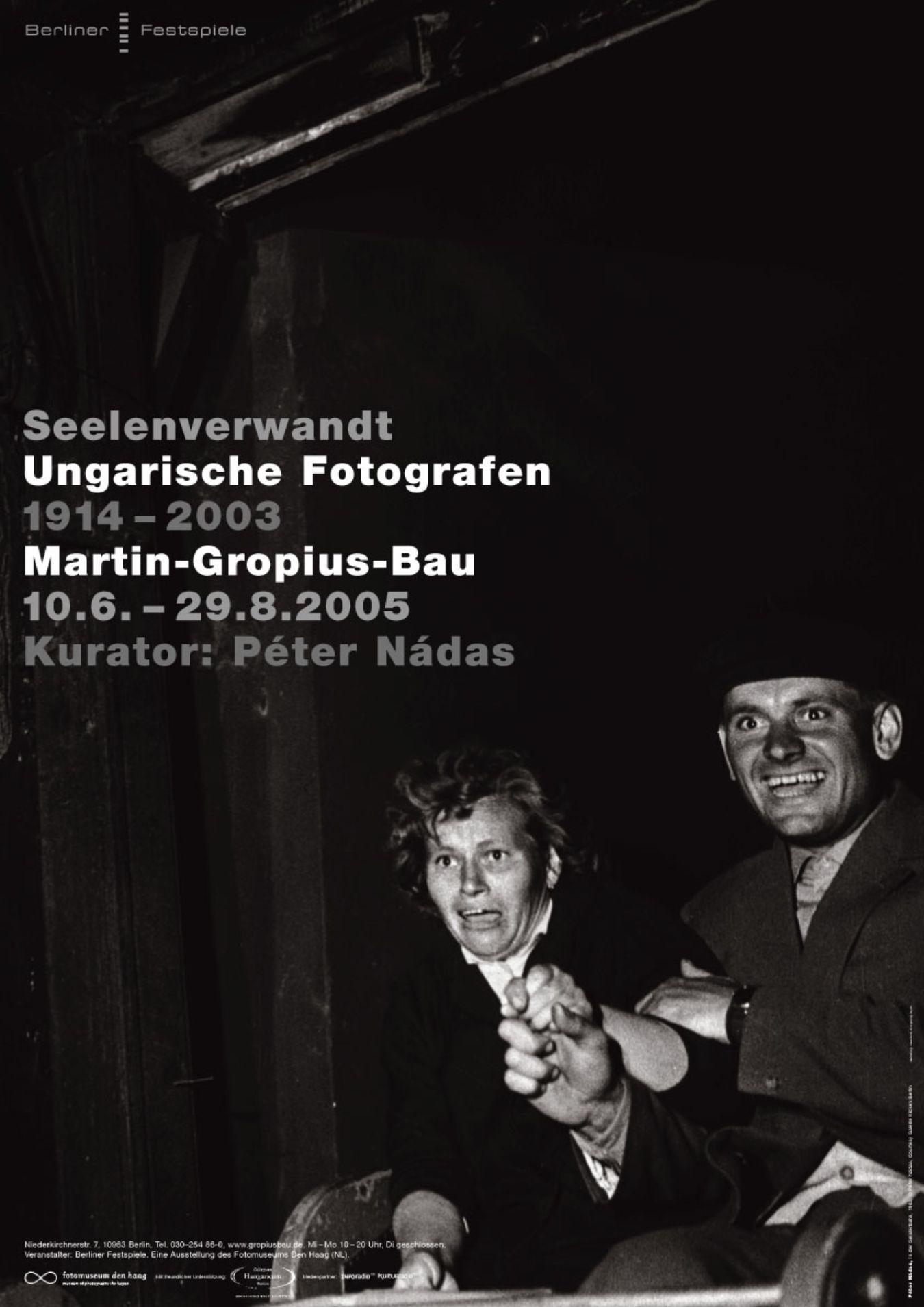 Plakat zur Ausstellung „Seelenverwandt. Ungarische Fotografen 1914–2003“