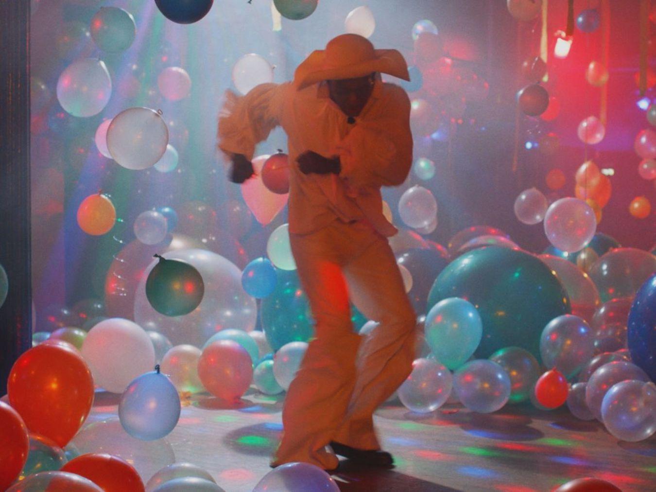 Wu Tsang, „Into A Space Of Love“, 2018