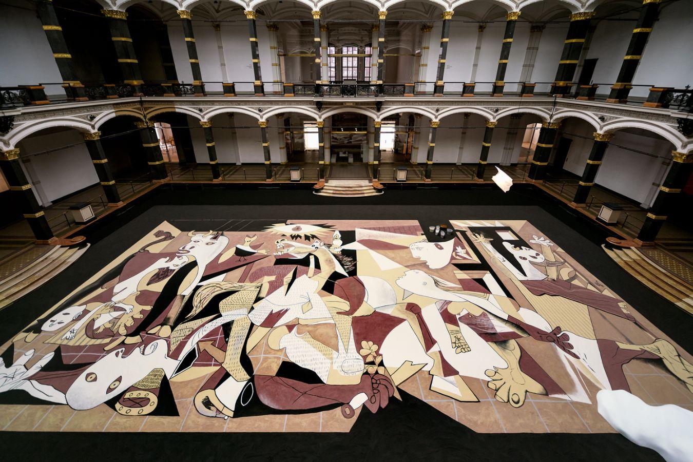 Lee Mingwei, Guernica in Sand, 2006/2020. Foto: Laura Fiorio