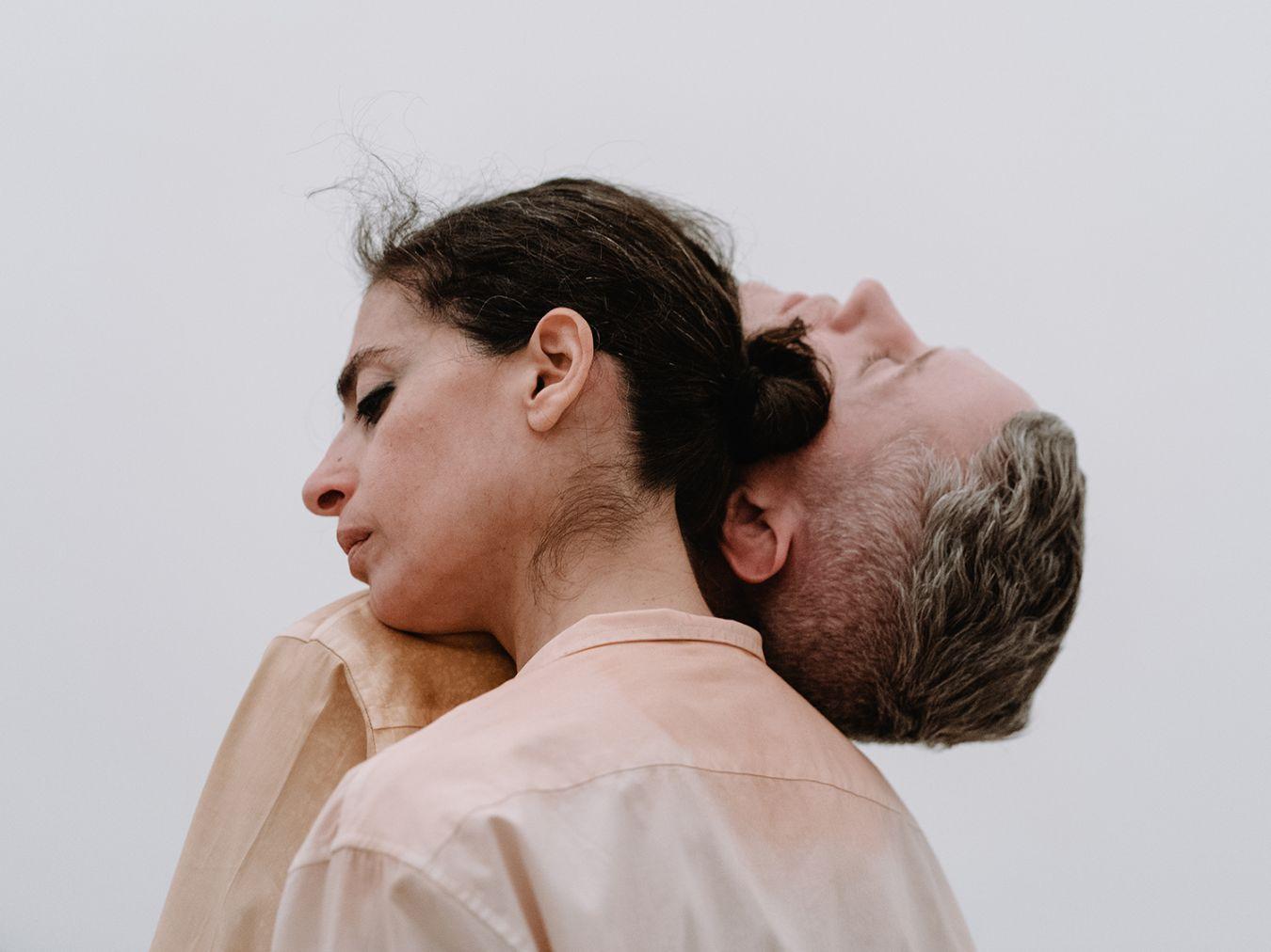 Maria Hassabi, TOGETHER, 2019Präsentation bei der Pulitzer Arts Foundation, 4. April 2019 Performer*innen: Maria Hassabi und Oisín Monaghan, Foto: Virginia Harold
