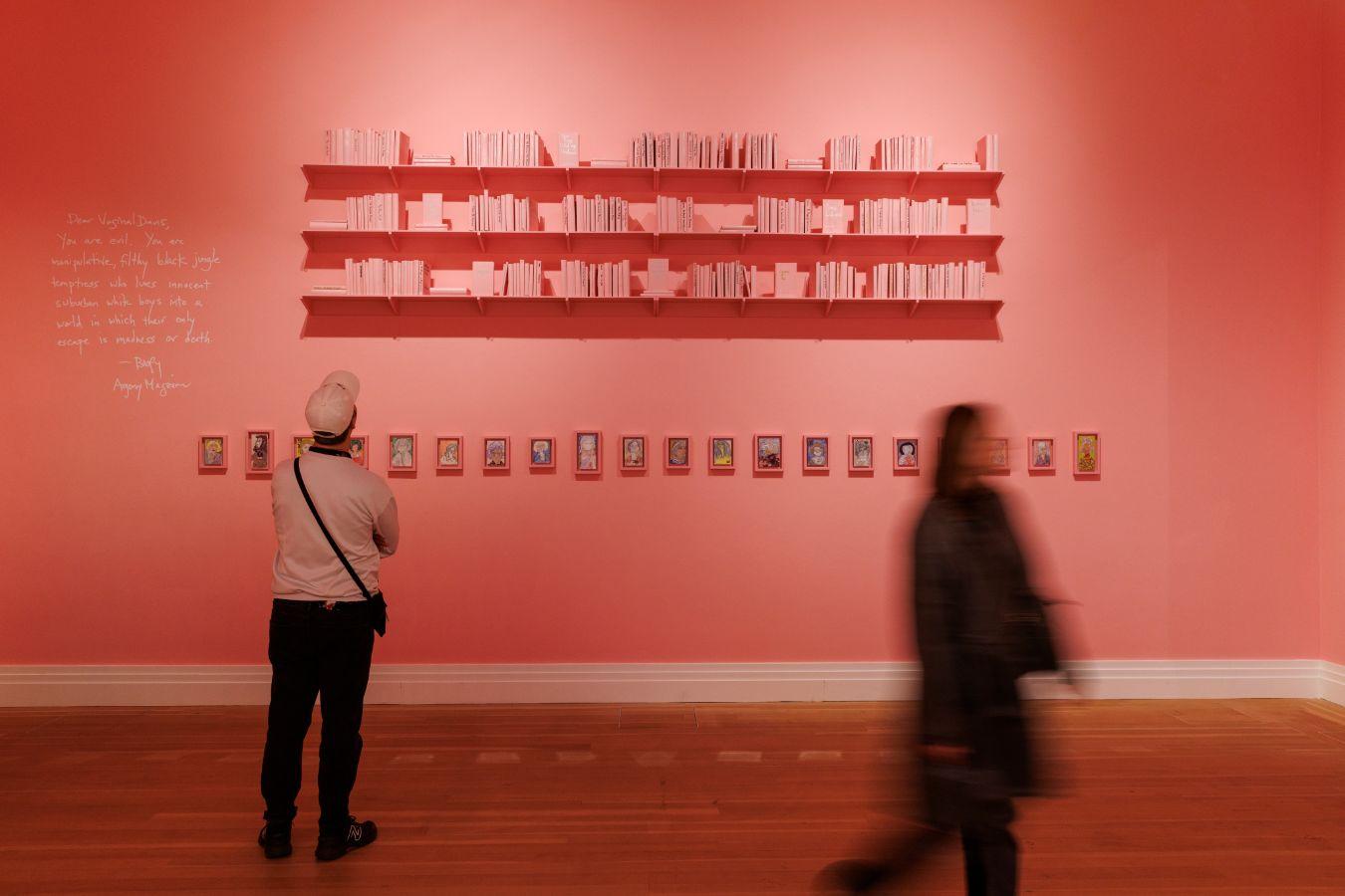 Vaginal Davis, The Wicked Pavilion: The Fantasia Library, installation view, Vaginal Davis: Fabelhaftes Produkt, Gropius Bau, 2025 © Gropius Bau