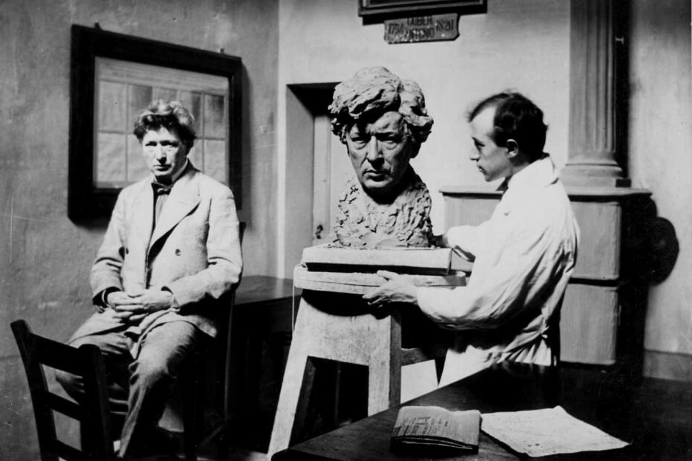 Ferruccio Busoni sitzt Modell für Numa Patlagean, 1914