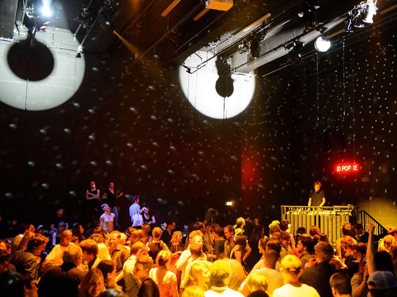 TT-Party © Piero Chiussi