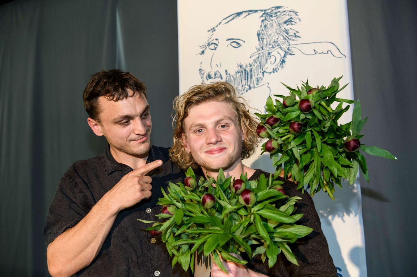 Preisträger Johannes Nussbaum (rechts) mit Juror Franz Rogowski
