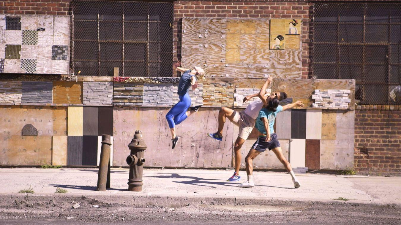 „Let’s Dance“ © AGAT Films