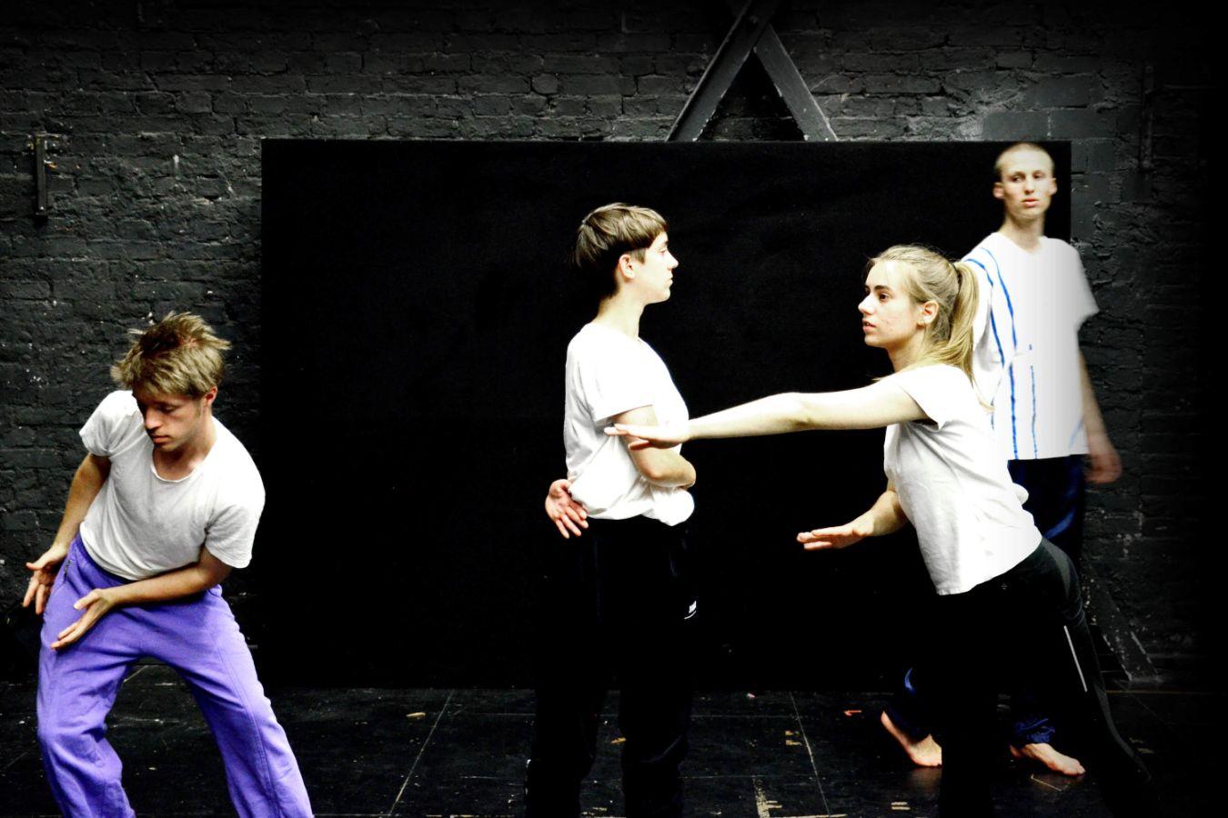 Tanztreffen der Jugend 2018: Anne, Hale, Bela & Maria © Merve Kaplan