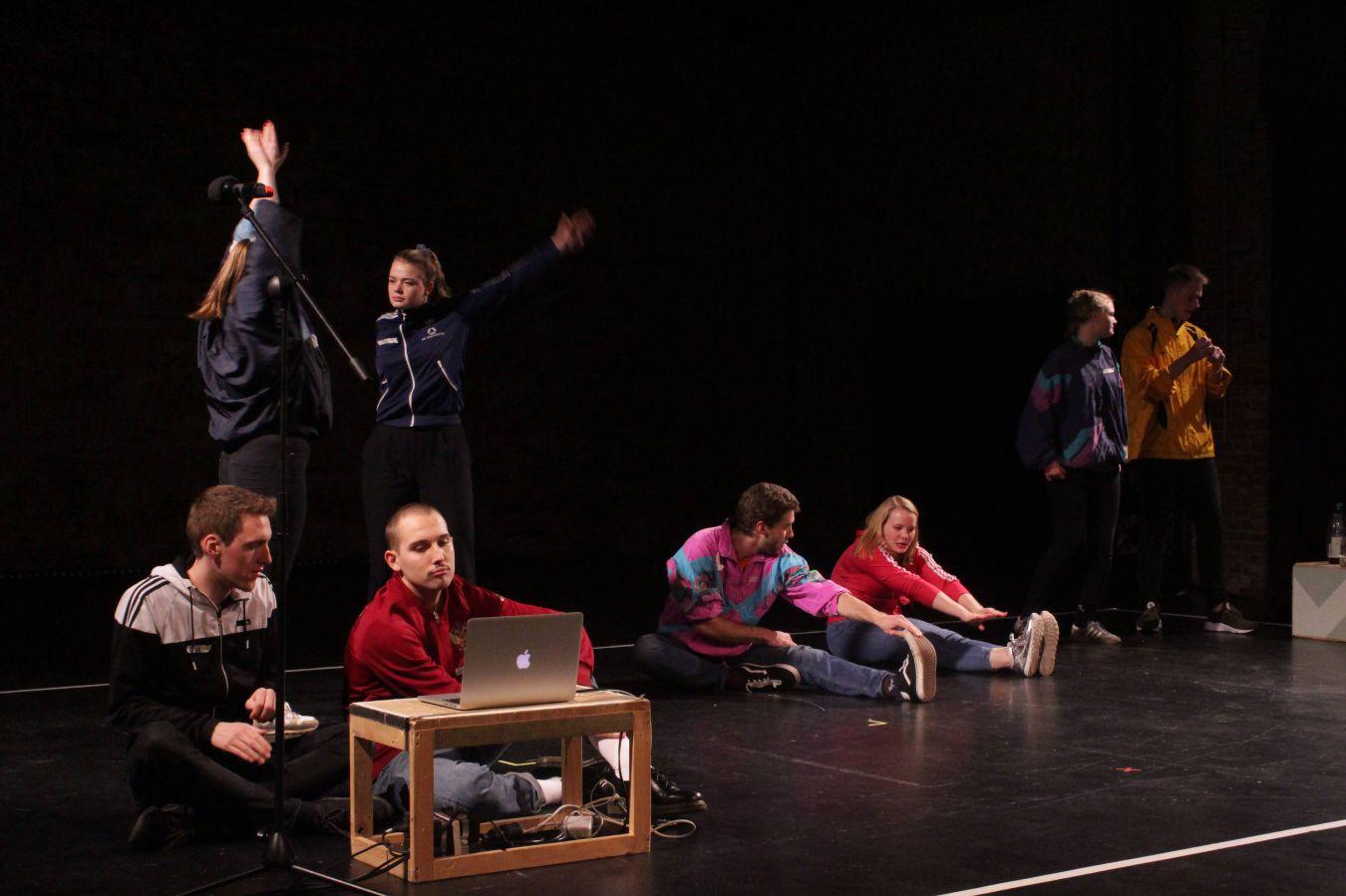 DAS GIPFELTREFFEN © Charlotte Walter