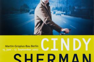 Poster of the exhibition “Cindy Sherman”