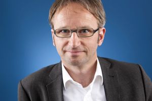Dr. Ralf Bremer