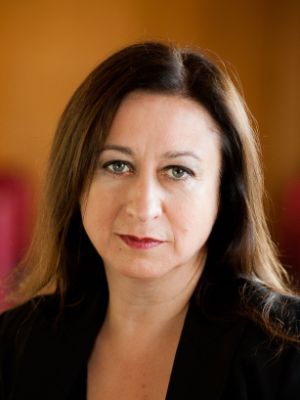 Simone Young