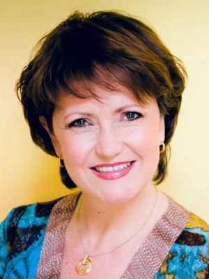 Laura Aikin