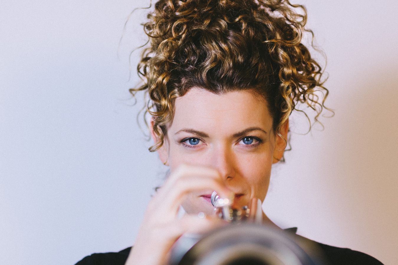 Steph Richards
„Power Vibe“