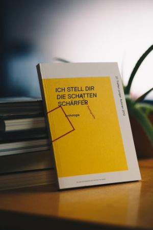 Umschlag der Anthologie 27. Treffen junger Autor*innen 2012