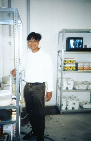Rirkrit Tiravanija cooking Flädlesuppe in his piece “untitled 1993 (flädlesuppe)”, 1993, Kunstverein in Hamburg, Hamburg.