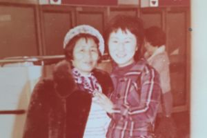 Portrait of two women at Frankfurt airport in November 1972.