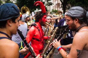 Santa Cecilia – The spectecular Bloco da Charanga do França