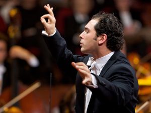Tugan Sokhiev
