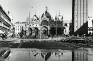 Paolo Monti, Piazza di San Marco, 1977