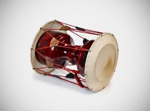  A drum with two drum cases and an hourglass-like wooden structure in the middle. 