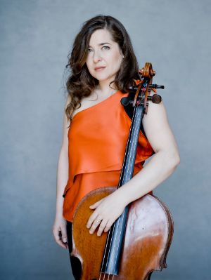 Alisa Weilerstein mit ihrem Cello