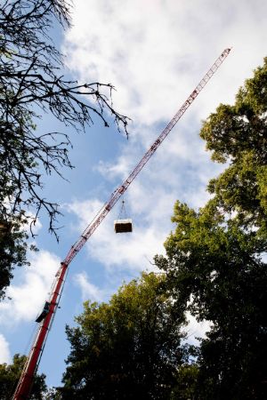 Crane position for dismantling the smoke flaps, hall