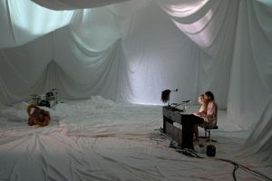 Actor Maja Beckmann and musician Johannes Rieder in “Medea*”.